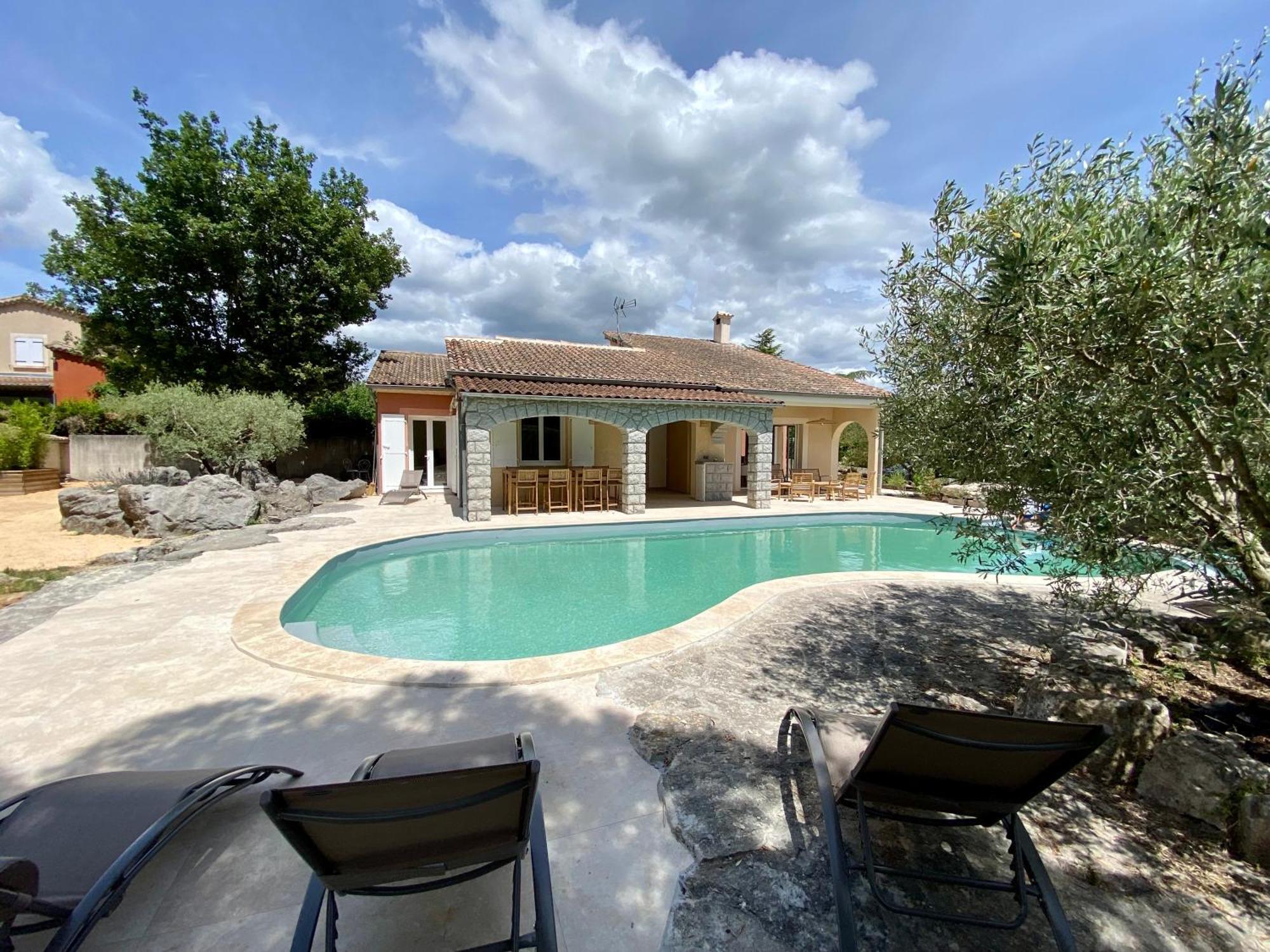 Maison Pour 12P, Piscine A Debordement Chauffee D'Avril A Octobre Inclus Ruoms Exterior foto