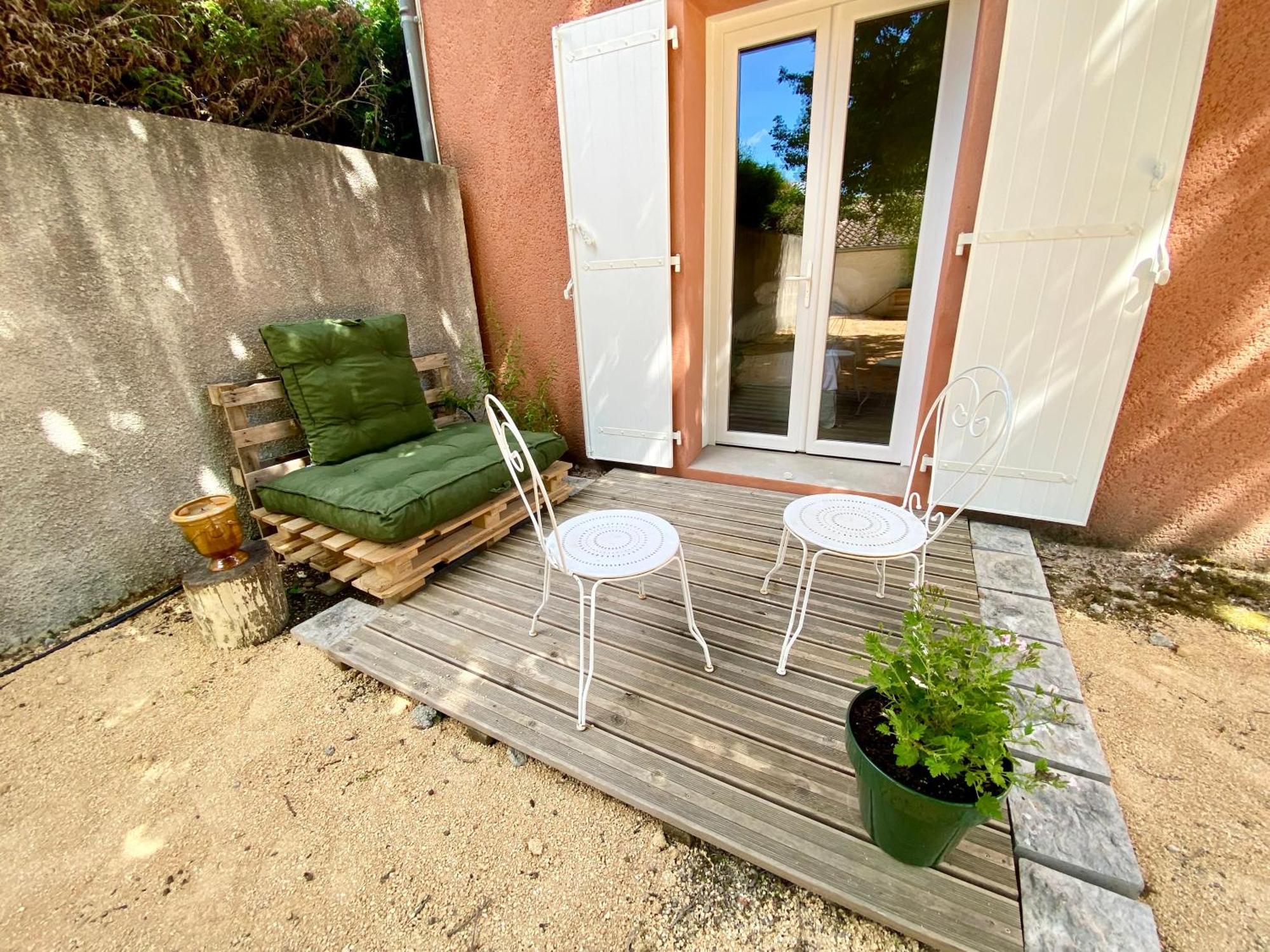 Maison Pour 12P, Piscine A Debordement Chauffee D'Avril A Octobre Inclus Ruoms Exterior foto